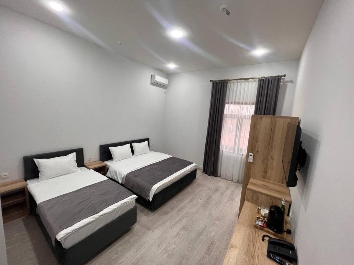 Rever Hotel Taschkent Exterior foto