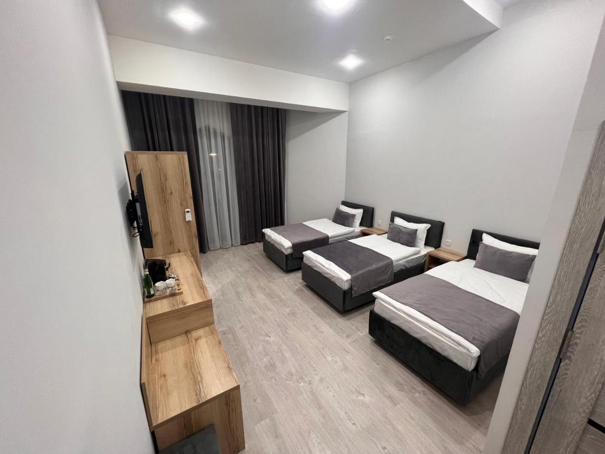Rever Hotel Taschkent Exterior foto